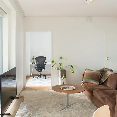 Modern - West Harbour Apartment